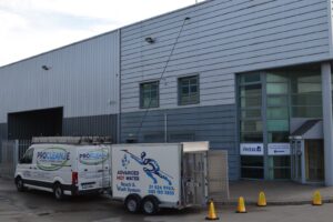 exterior building cleaning