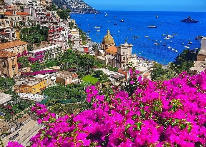 Naples Limousine Service & Shore Excursions: Elevating Travel with Premier Limo Service in Italy