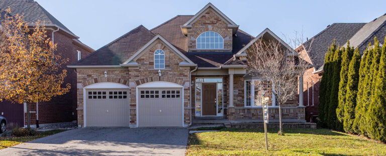Choosing the Right Garage Door Replacement in Highlands Ranch: When Is It Time? Choosing the Right Garage Door Replacement in Highlands Ranch: When Is It Time?