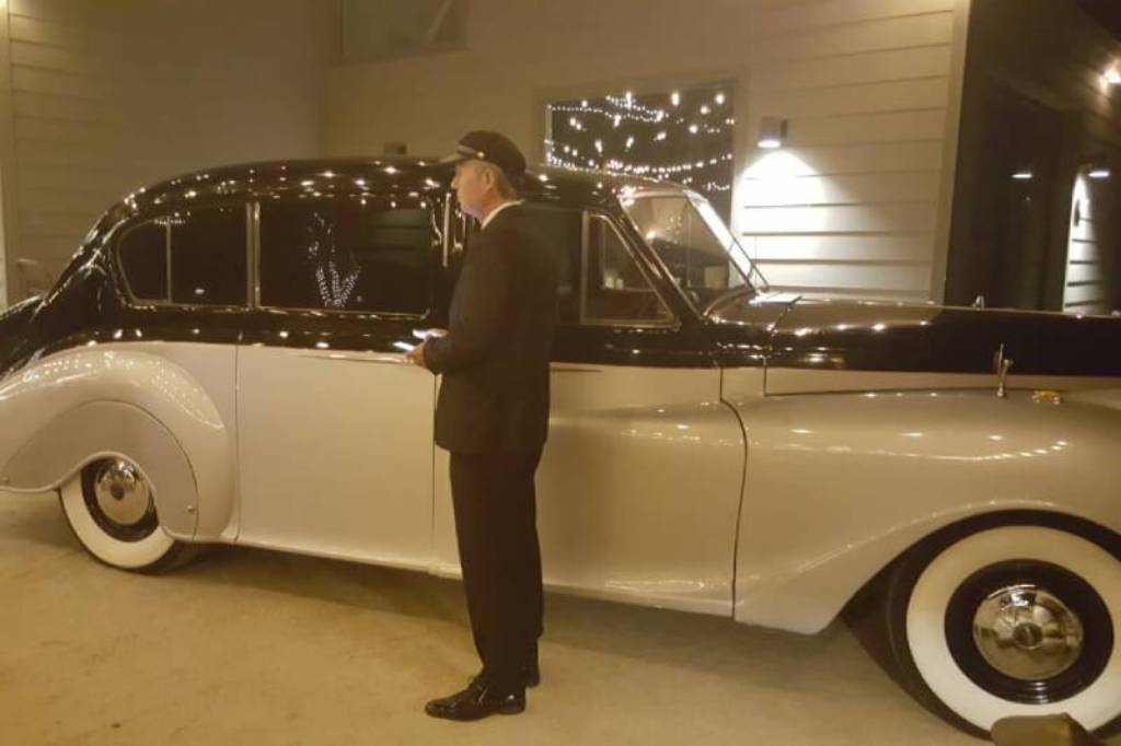Cruise Through Time: Discover the Best Classic Car Rentals in Victorville from Claremont Vintage Limo