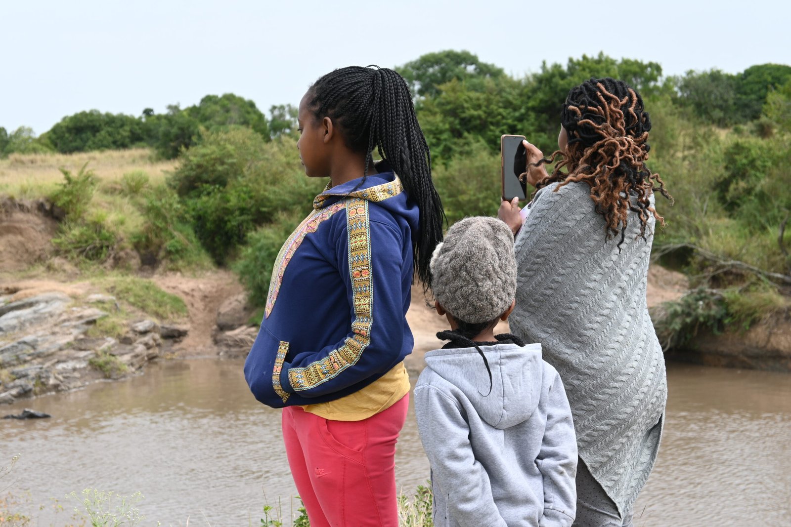 Experience the Great Wildebeest Migration with Drunken Elephant Mara’s Premier Safari Packages